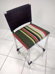 Banqueta Sol assento estofado