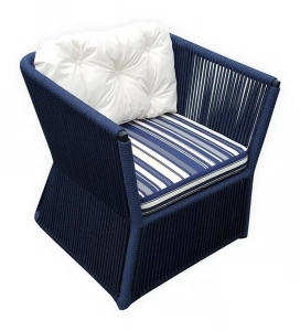 2 Poltronas Ísis + mesa de centro 