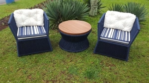 2 Poltronas Ísis + mesa de centro 