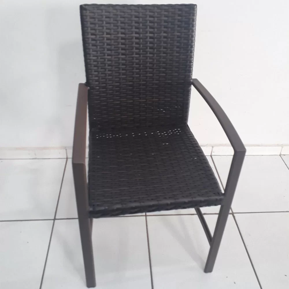 Cadeira Combinarte Fibra Sintética e Alumínio